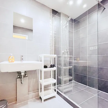 Lägenhet Home4now Dor01 Monteursunterkunft In I 3 Schlafzimmer Fuer 6 Personen I Kueche I Smarttv I Wifi *