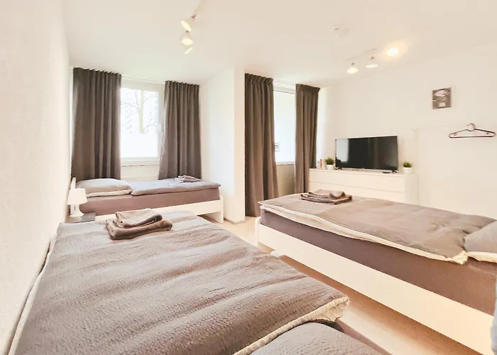 Home4now Dor01 Monteursunterkunft In I 3 Schlafzimmer Fuer 6 Personen I Kueche I Smarttv I Wifi Dormagen