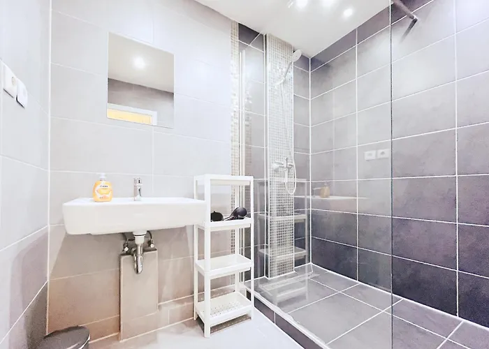 Apartmán Home4now Dor01 Monteursunterkunft In I 3 Schlafzimmer Fuer 6 Personen I Kueche I Smarttv I Wifi *